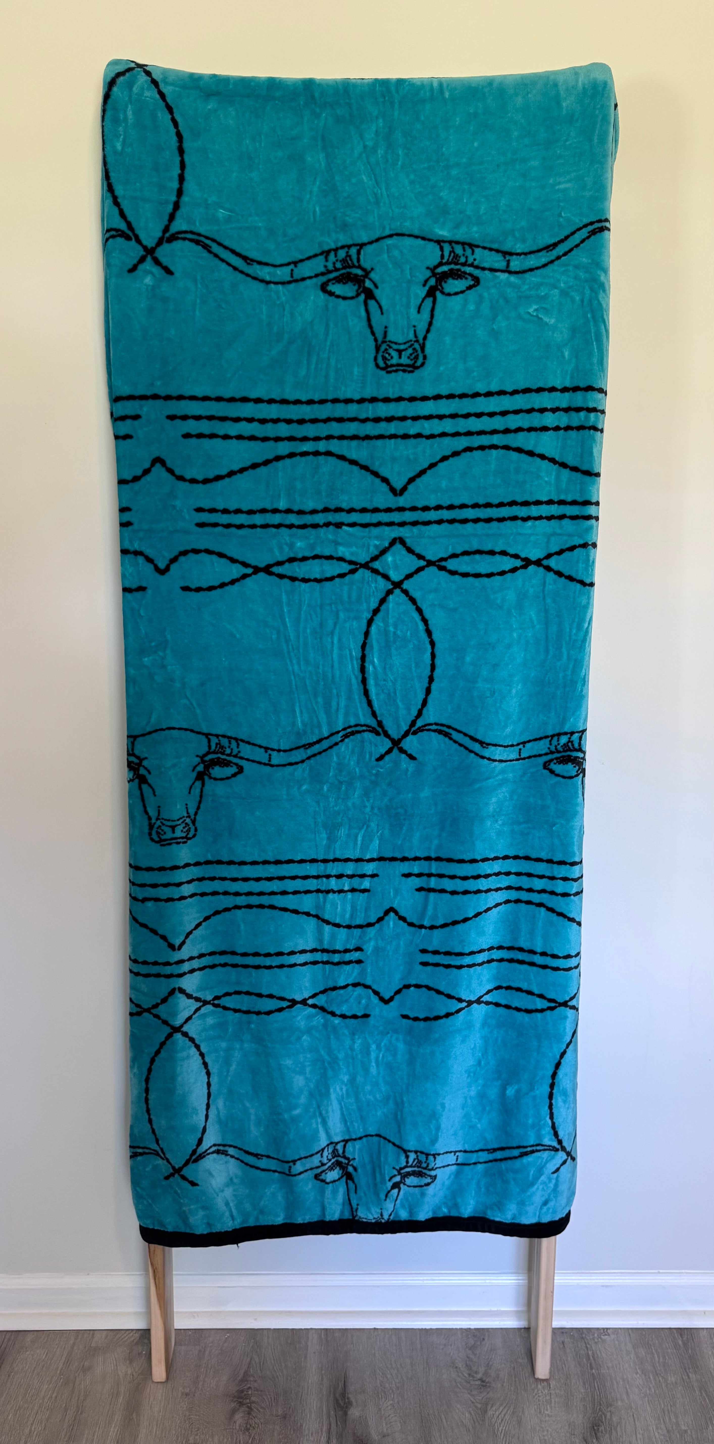 Longhorn Southwestern Blanket