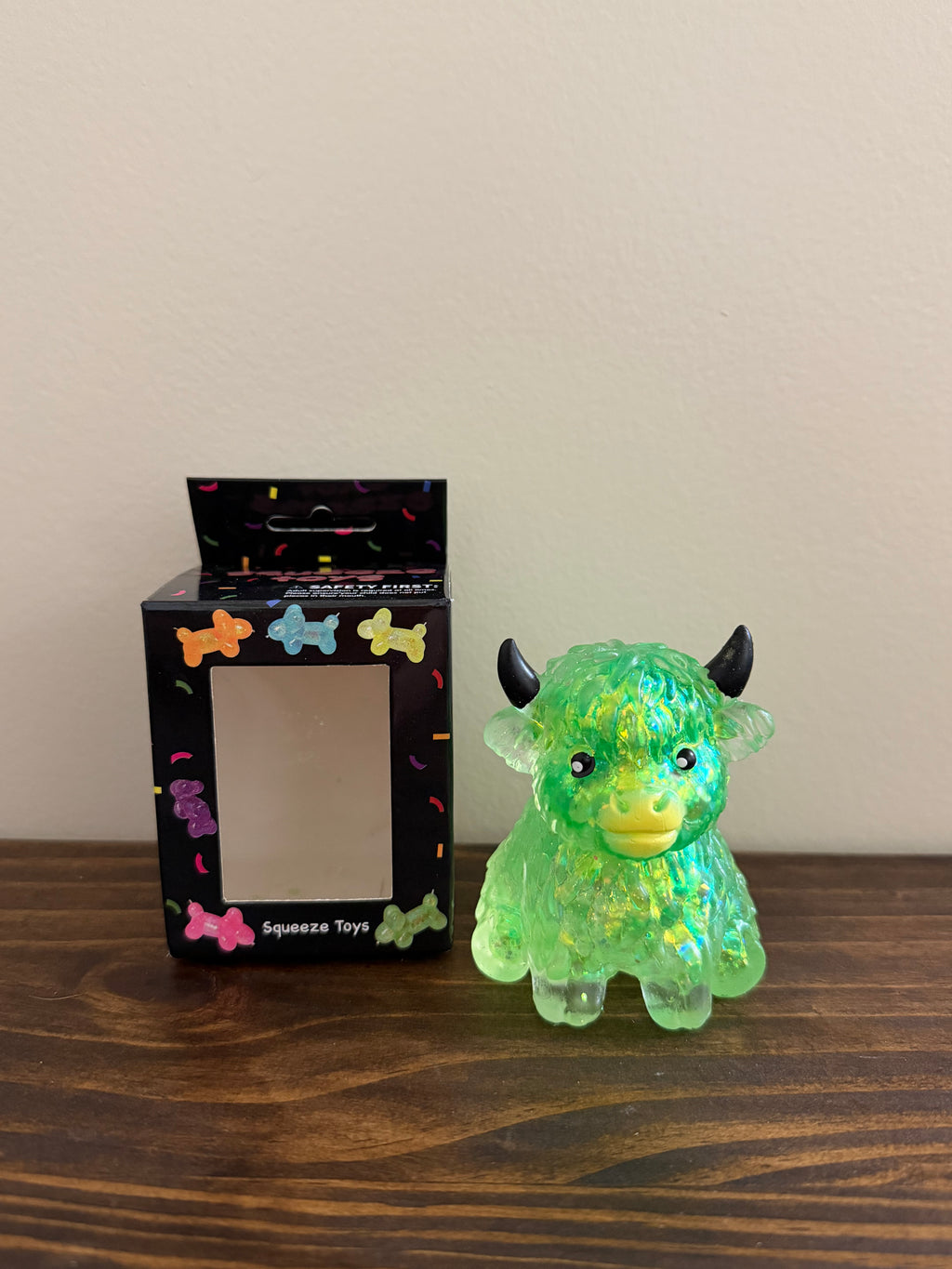 Highland Cow Glitter Squeeze
