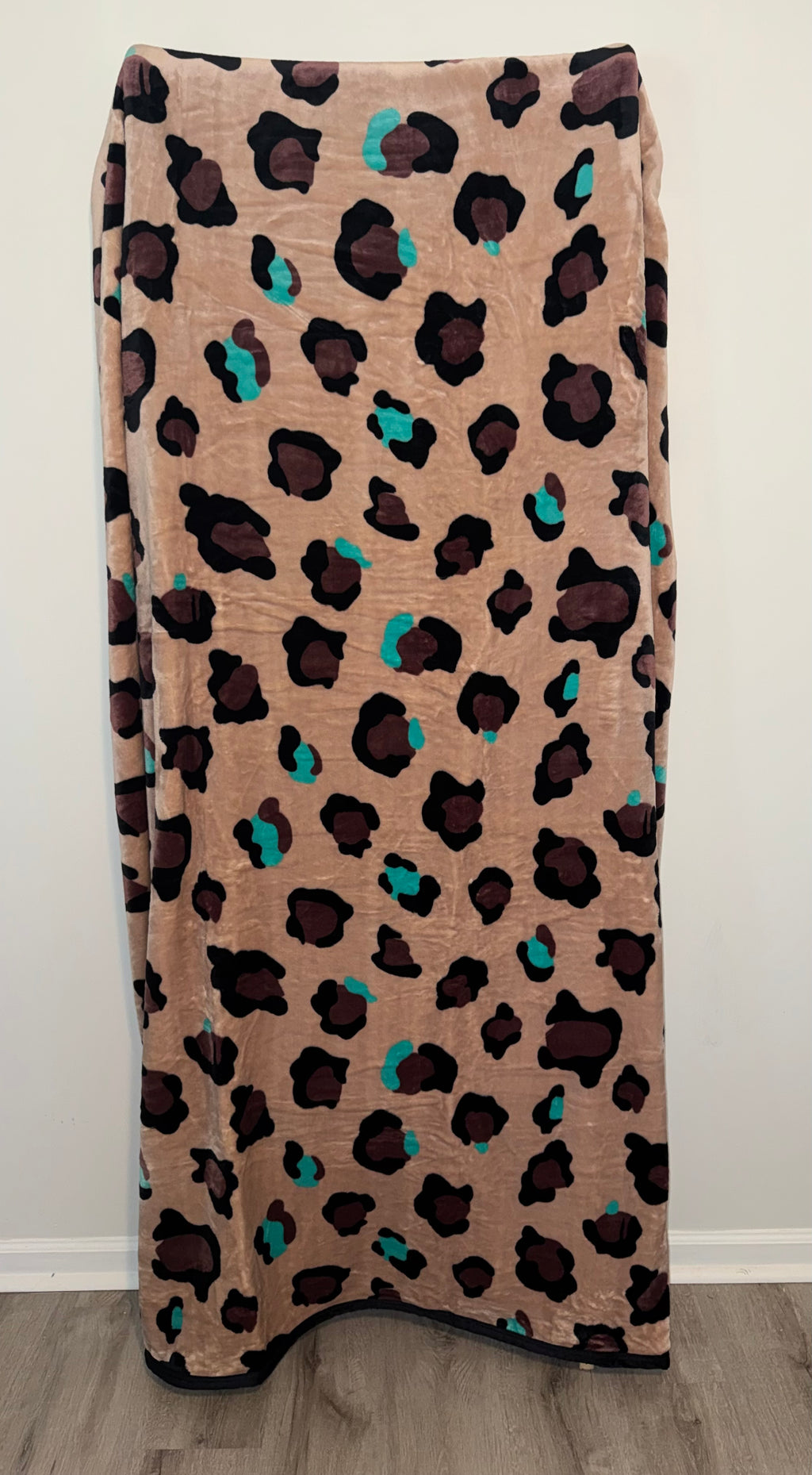 Turquoise Accent Leopard Blanket