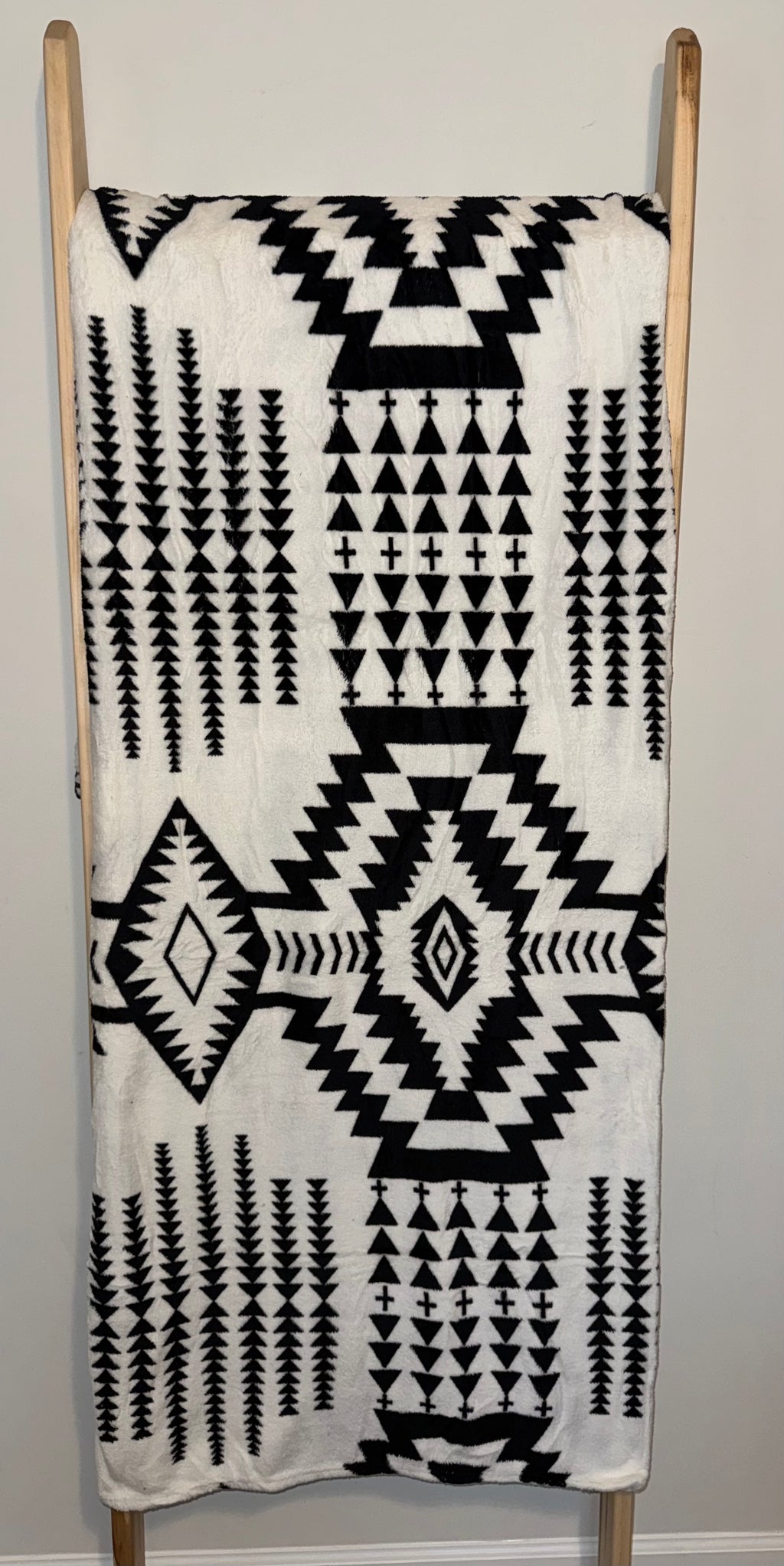 Black & White Southwestern
