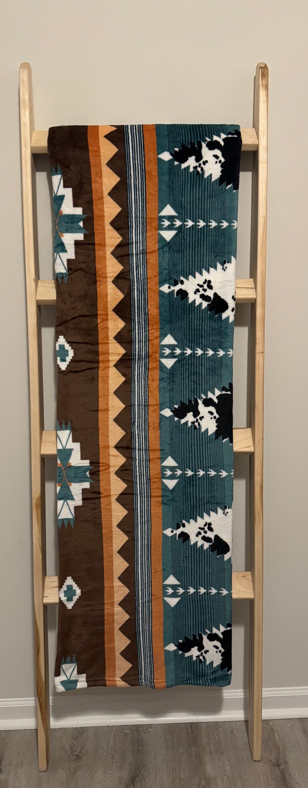 Southwestern Cowhide & Aztec Fleece Blanket