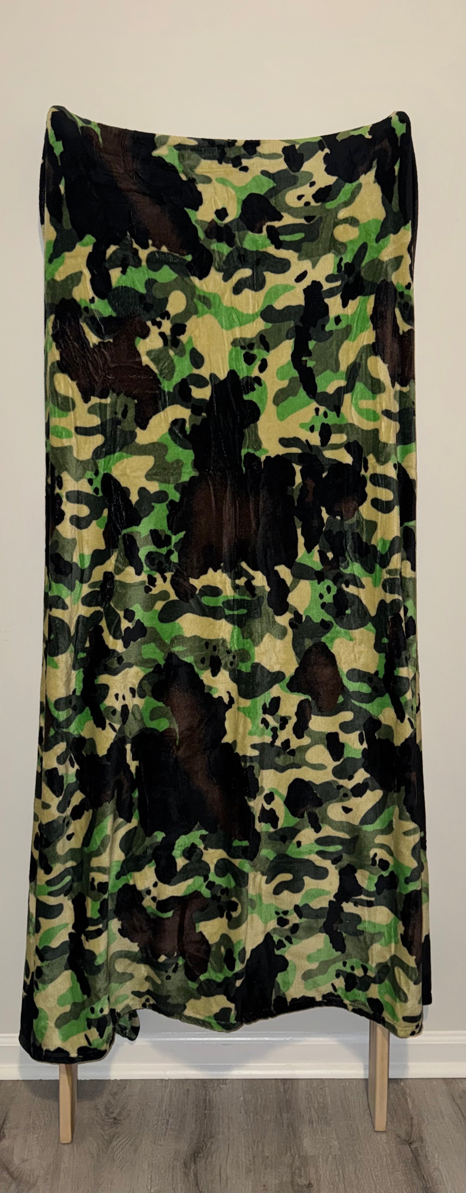 Camo Fleece Blanket - Green Camouflage