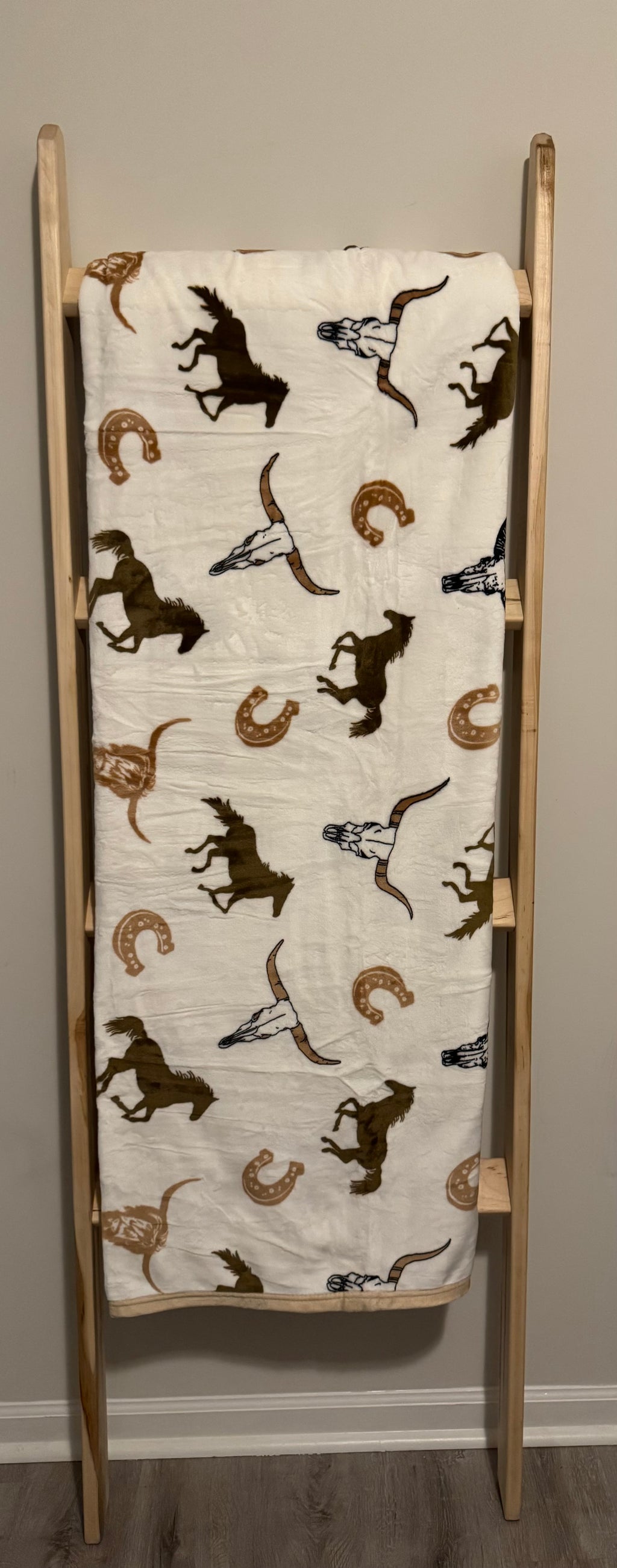 Western Flannel Blanket - Horses & Longhorns