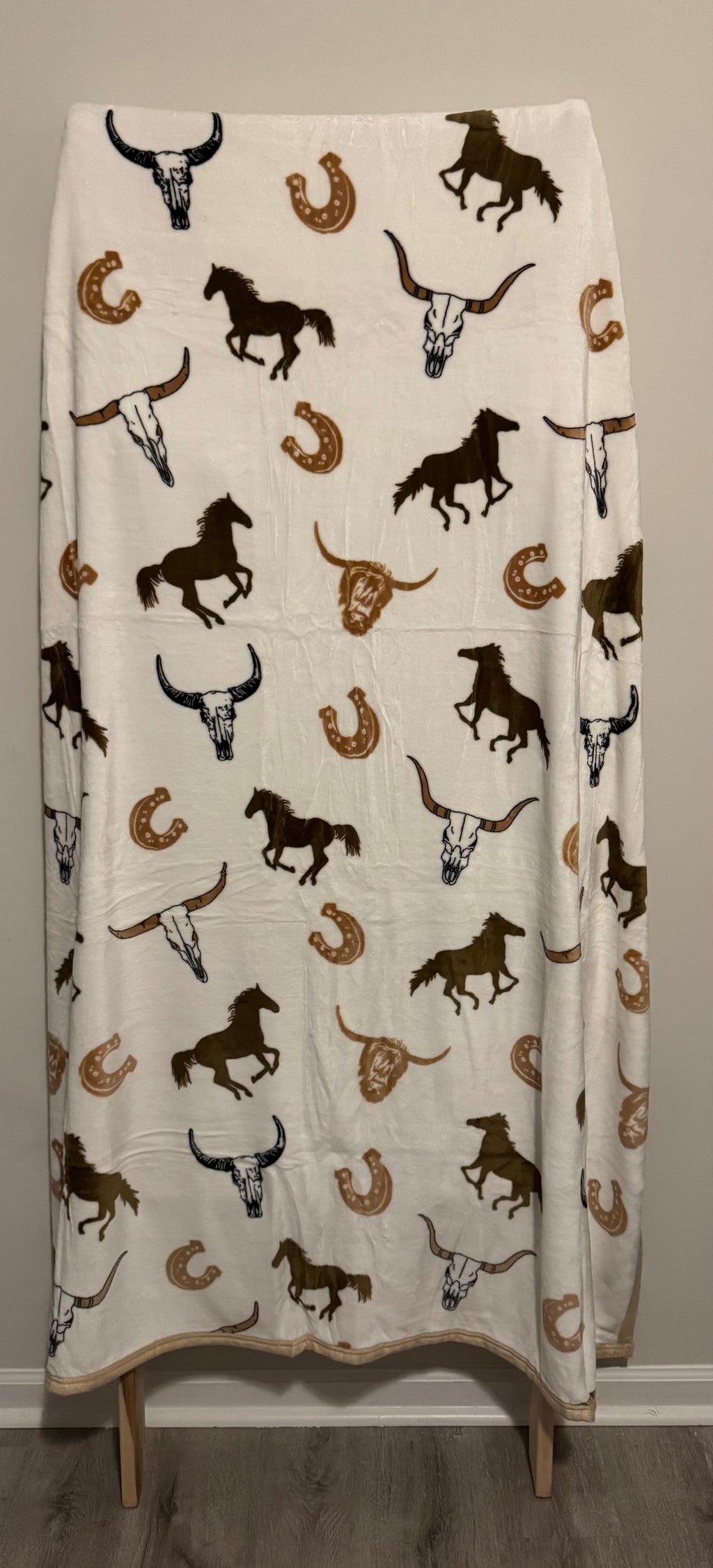 Western Flannel Blanket - Horses & Longhorns